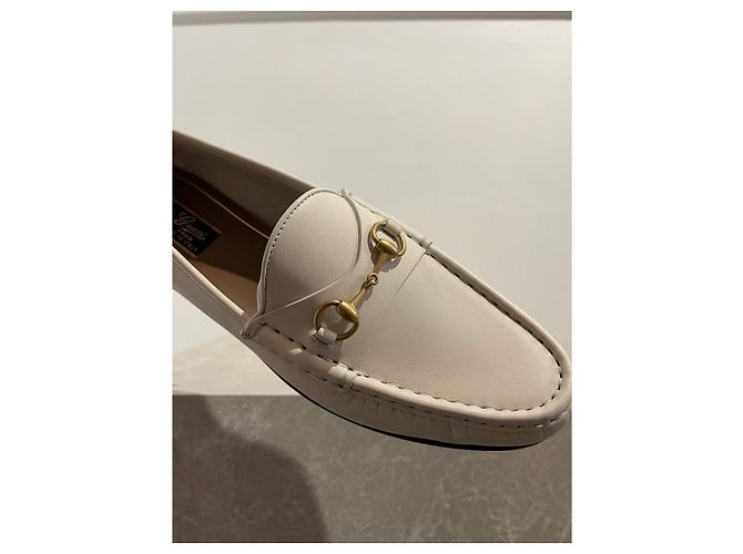 Mules e zoccoli GUCCI T.EU 42 Pelle Bianco - vista 5