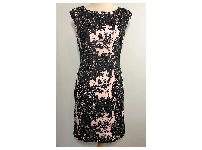 Vestido de encaje negro y nude de Vera Wang Rosa Carne - vista 2
