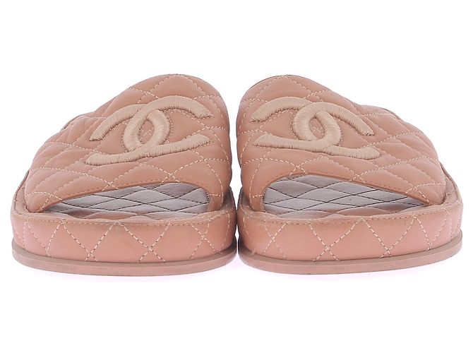 Mule e zoccoli CHANEL T.EU 38 Pelle Beige - vista 2