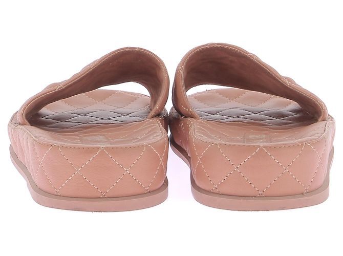 Mule e zoccoli CHANEL T.EU 38 Pelle Beige - vista 4
