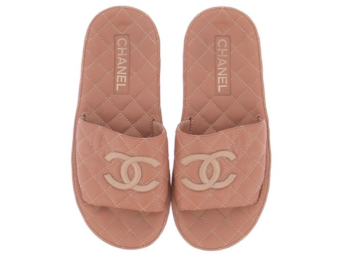 Mule e zoccoli CHANEL T.EU 38 Pelle Beige - vista 6