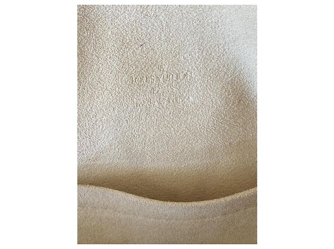 Louis Vuitton Theda Borsa a mano Monogram in pelle marrone - vista 16