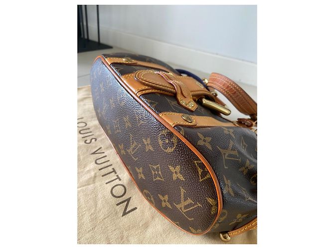 Louis Vuitton Theda Borsa a mano Monogram in pelle marrone - vista 8
