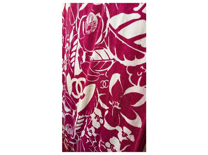 Toalla de baño Chanel Coco Beach rosa de algodón con camelia - vista 3