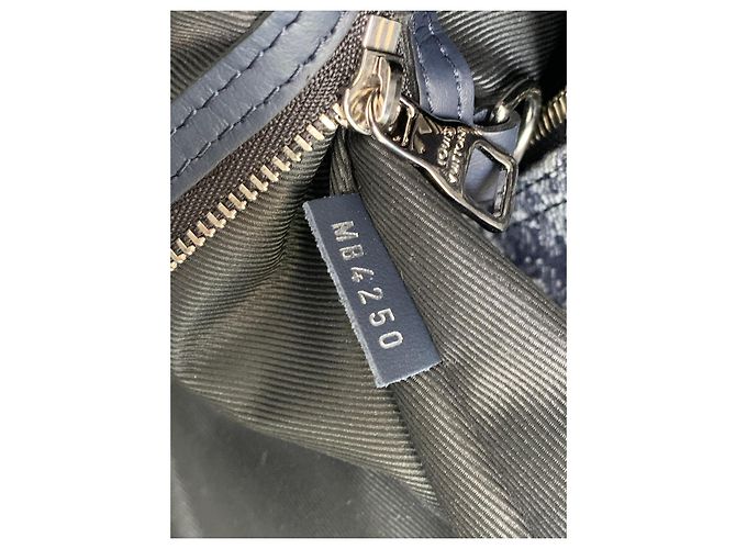 Abbesses Keepall série limitée ultra rare Virgil Abloh Louis Vuitton Bleu Marine - vue 6