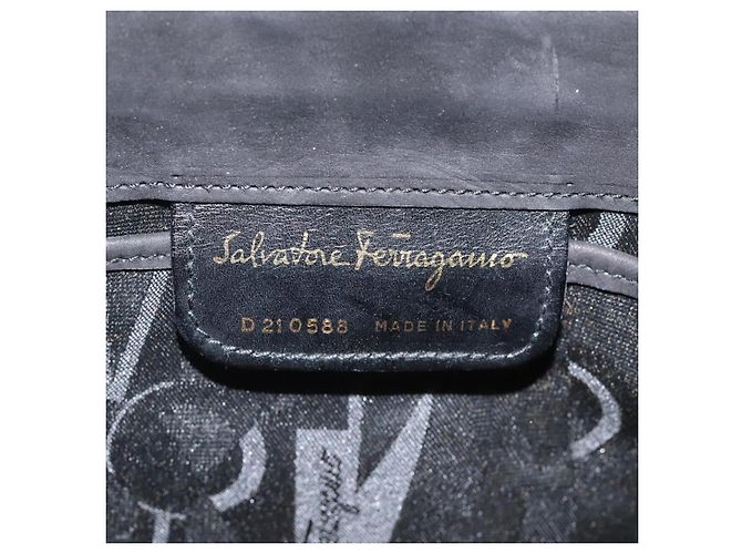 Borsa a spalla Salvatore Ferragamo in suede nero e oro Auth nb434 D'oro - vista 12