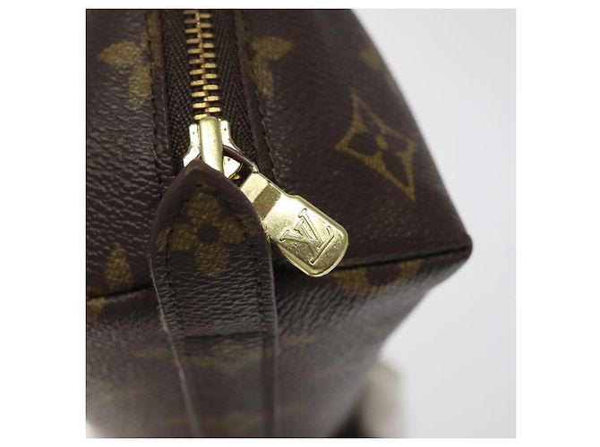 LOUIS VUITTON Pochette Cosmética Demi Ronde Monogramma M47520 LV Auth BD1391 - vista 8