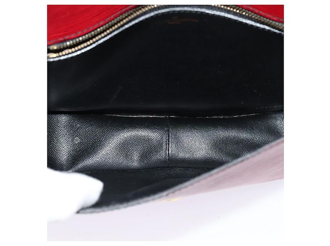 Saint-Cloud LOUIS VUITTON Borsa a Spalla Epi Saint Cloud GM Rossa M52197 LV Auth ep8256 Rosso - vista 9