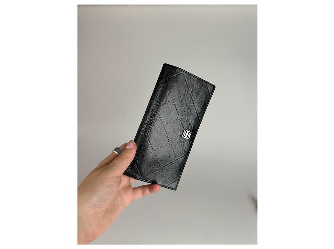 Vintage Givenchy GV3 Leather Wallet black - view 7