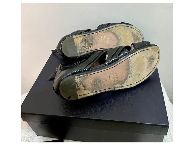 Prada Sandali piatti in pelle plissettata neri Nero - vista 6