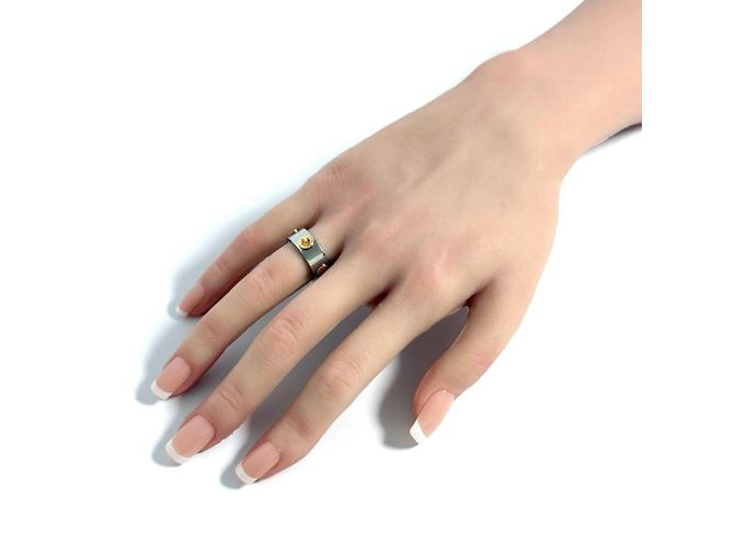 Anello in acciaio inossidabile e oro giallo Gucci - vista 10