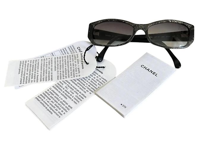 Chanel schwarze Perlen-Glitzer-Sonnenbrille 3171-B - Ansicht 3