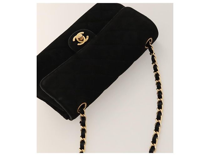 CHANEL Matelasse 20 Chain Shoulder Bag Suede Black Gold CC Auth 116698 Nero D'oro - vista 6