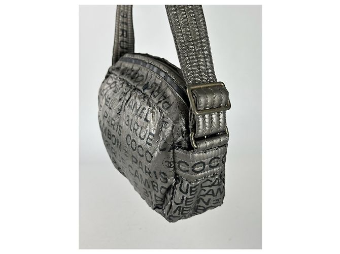 Vintage Chanel Monogram Schultertasche Silber Schwarz - Ansicht 11