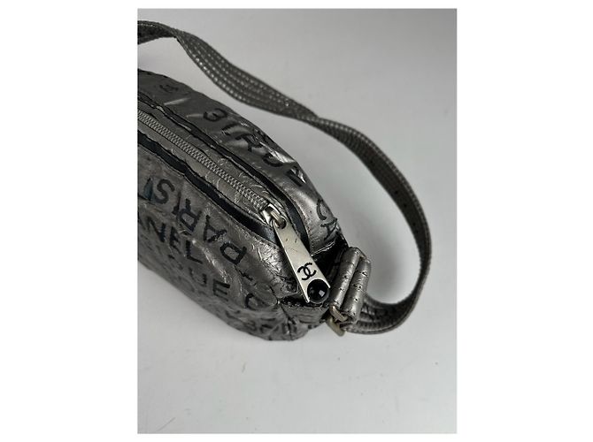Vintage Chanel Monogram Schultertasche Silber Schwarz - Ansicht 6