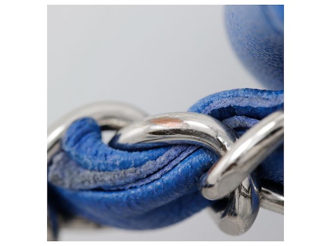 Chanel Blaue Lammleder Schultertasche mit Kette - Ansicht 10