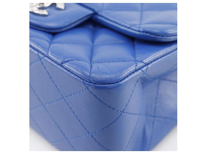 Chanel Blaue Lammleder Schultertasche mit Kette - Ansicht 5