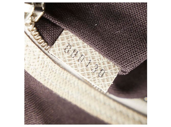 Borsa a Spalla Milo Taiga di Louis Vuitton Beige - vista 13
