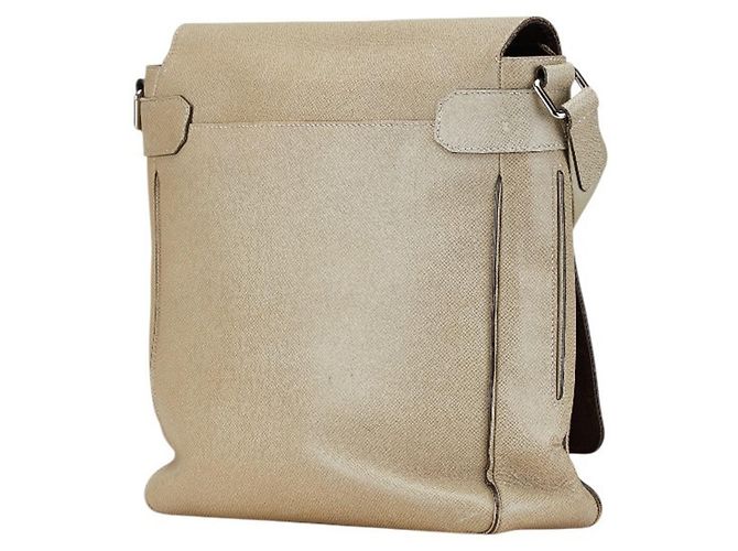 Borsa a Spalla Milo Taiga di Louis Vuitton Beige - vista 2