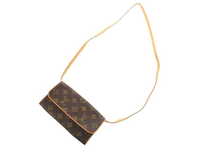 Borsa a Spalla Pochette Twin PM Monogramma Louis Vuitton Marrone - vista 6