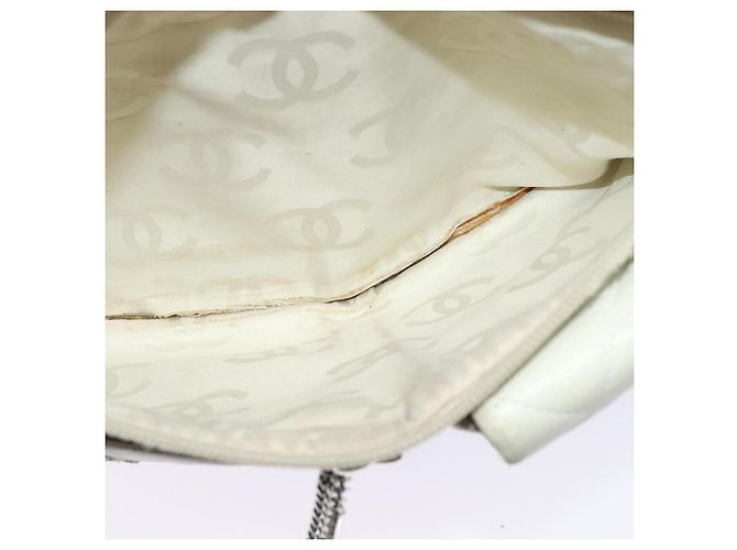 Borsa a Spalla CHANEL in Pelle di Agnello Bianca CC Auth BD1411 Bianco - vista 10