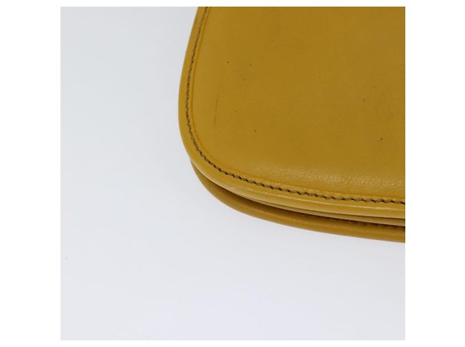 Borsa a Spalla Miu Miu in Pelle Scamosciata Gialla Auth 116150 Giallo - vista 16
