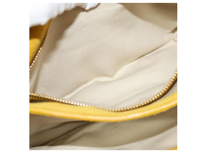 Borsa a Spalla Miu Miu in Pelle Scamosciata Gialla Auth 116150 Giallo - vista 24