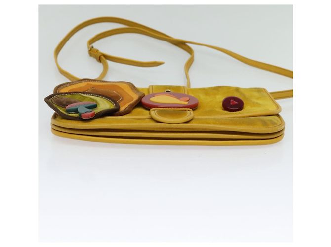 Borsa a Spalla Miu Miu in Pelle Scamosciata Gialla Auth 116150 Giallo - vista 5