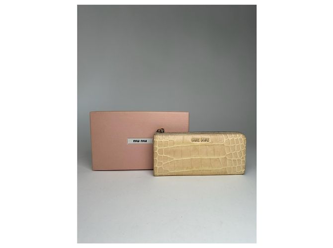 Vintage Miu Miu Leather Wallet White - view 2
