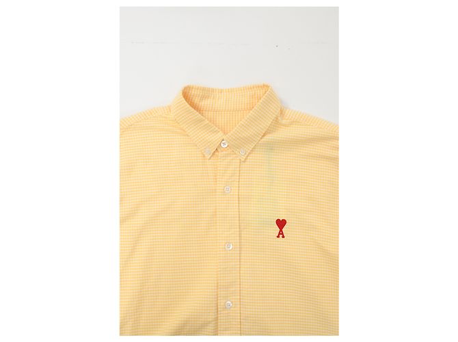 Camicia con colletto button-down AMI in cotone biologico a quadri gingham giallo con logo ricamato - vista 10