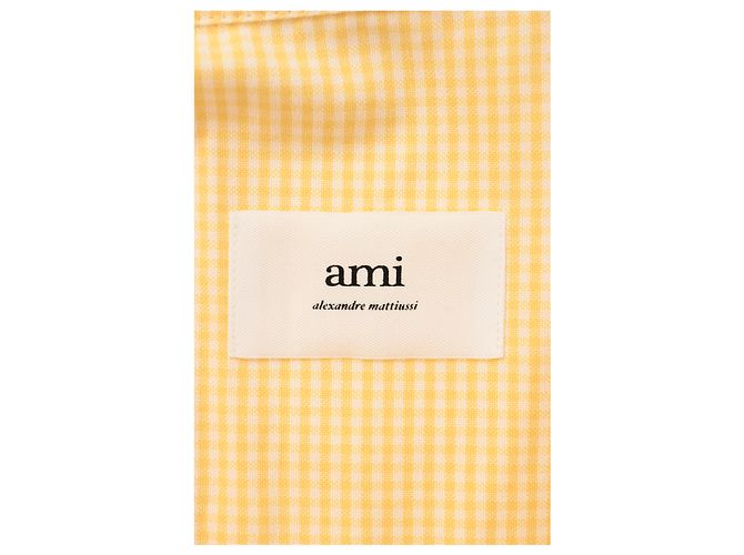 Camicia con colletto button-down AMI in cotone biologico a quadri gingham giallo con logo ricamato - vista 9