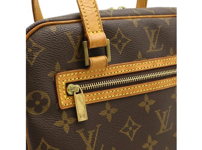Bolso de Hombro Monogram Cite MM Louis Vuitton Castaño - vista 9