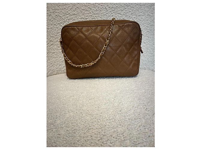 Bolsa Chanel Camera Bag em Couro Acolchoado Camelo Marrom - vista 4