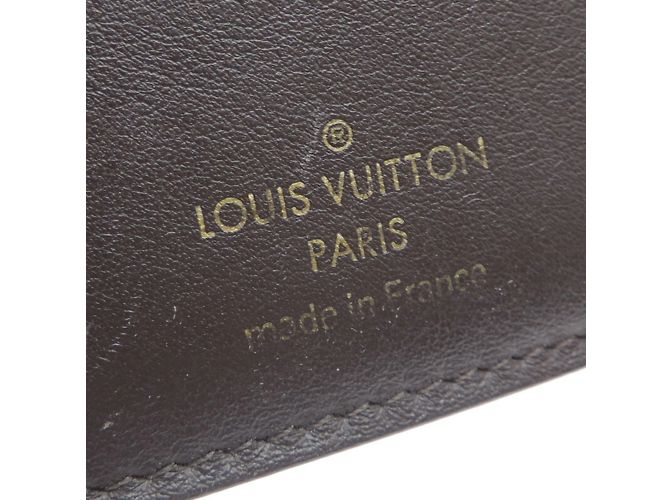Billetera compacta bi-fold Capucines de Louis Vuitton Castaño - vista 8