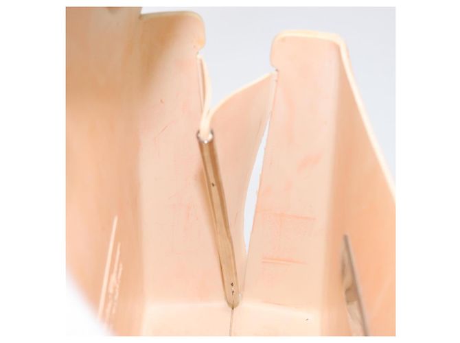 Bolso de mano Gancini de goma beige Auth KD319 de Salvatore Ferragamo - vista 18