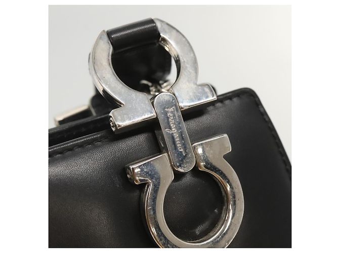 Borsa a spalla Gancini in pelle nera e argento autentica Salvatore Ferragamo MX070 Nero - vista 14
