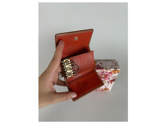 Ophidia Vintage Gucci Leather Monogram Key Holder Grey - view 10