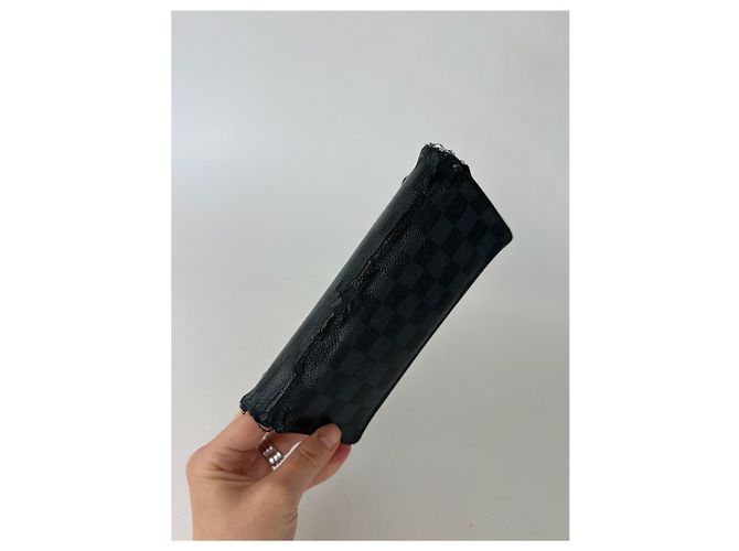 Vintage Louis Vuitton Damier Monogram ID Holder Black - view 3