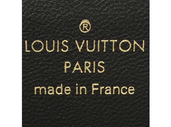 Cartera Larga Capucines de Louis Vuitton Negro Beige - vista 6