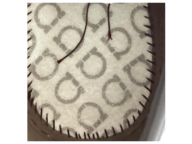 Salvatore Ferragamo Baskets à plateforme Truman Ferragamo en daim noir - vue 10