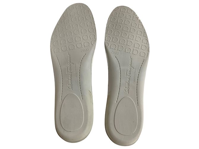Salvatore Ferragamo Baskets à plateforme Truman Ferragamo en daim noir - vue 12