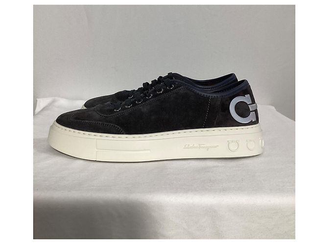 Salvatore Ferragamo Baskets à plateforme Truman Ferragamo en daim noir - vue 18