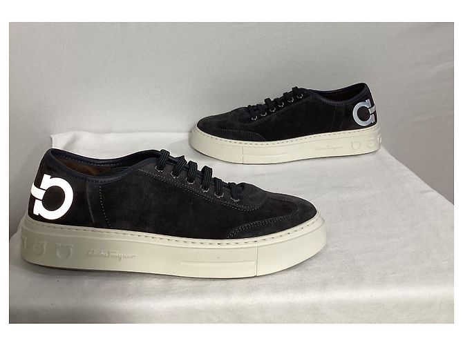 Salvatore Ferragamo Baskets à plateforme Truman Ferragamo en daim noir - vue 19