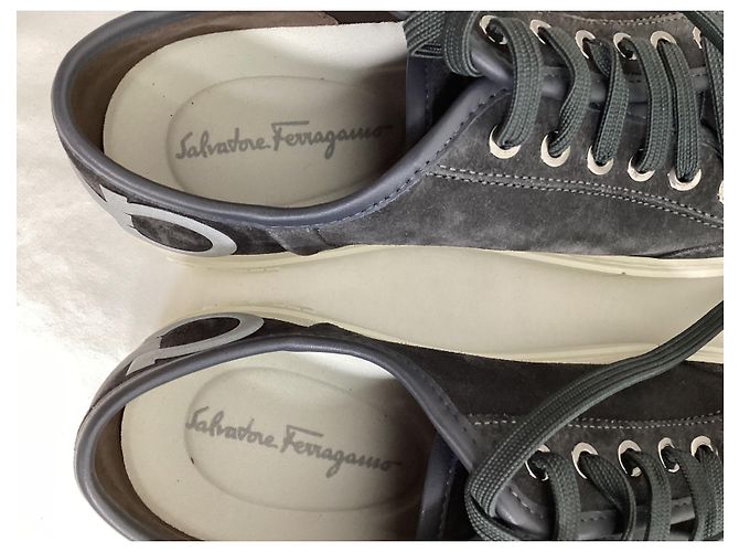 Salvatore Ferragamo Baskets à plateforme Truman Ferragamo en daim noir - vue 21