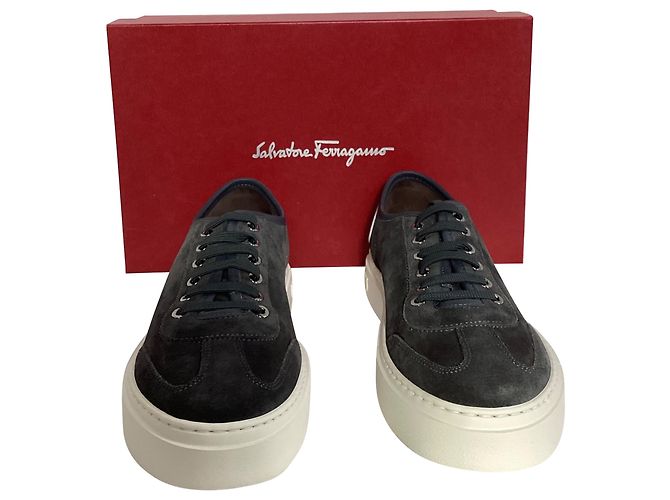 Salvatore Ferragamo Baskets à plateforme Truman Ferragamo en daim noir - vue 3