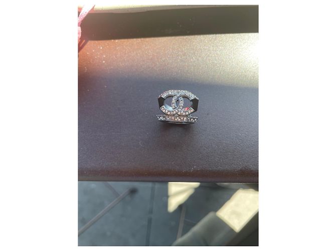 Chanel Ring aus anthrazitfarbenem Metall und Strass Größe 50 Grau - Ansicht 2