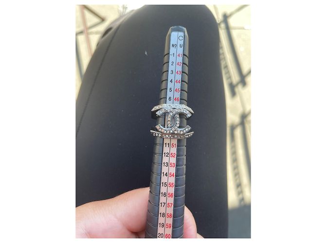 Chanel Ring aus anthrazitfarbenem Metall und Strass Größe 50 Grau - Ansicht 8