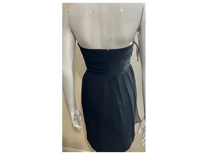 Vera Wang Vestido de cóctel drapeado sin tirantes en negro - vista 4
