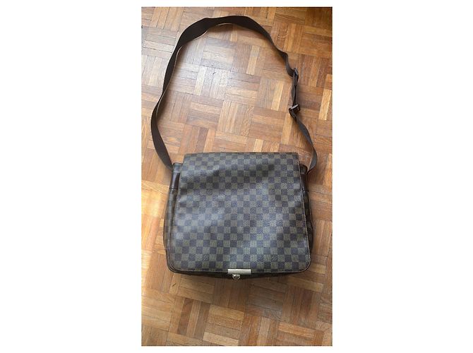 Borsa Louis Vuitton Bastille Monogram Canvas Monogramma - vista 2