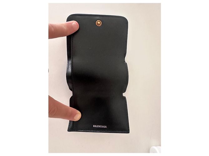 Carteira Tri-Fold Balenciaga em Couro Preto - vista 7